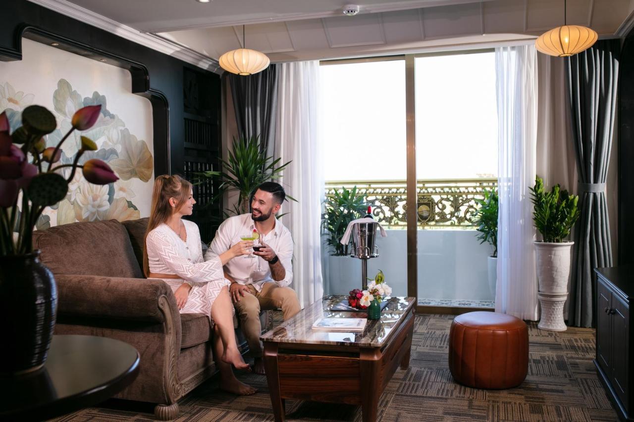 Grand Sunrise Palace Hoi An- A Luxury Indochine Hotel & Spa Exterior foto A suite at the hotel